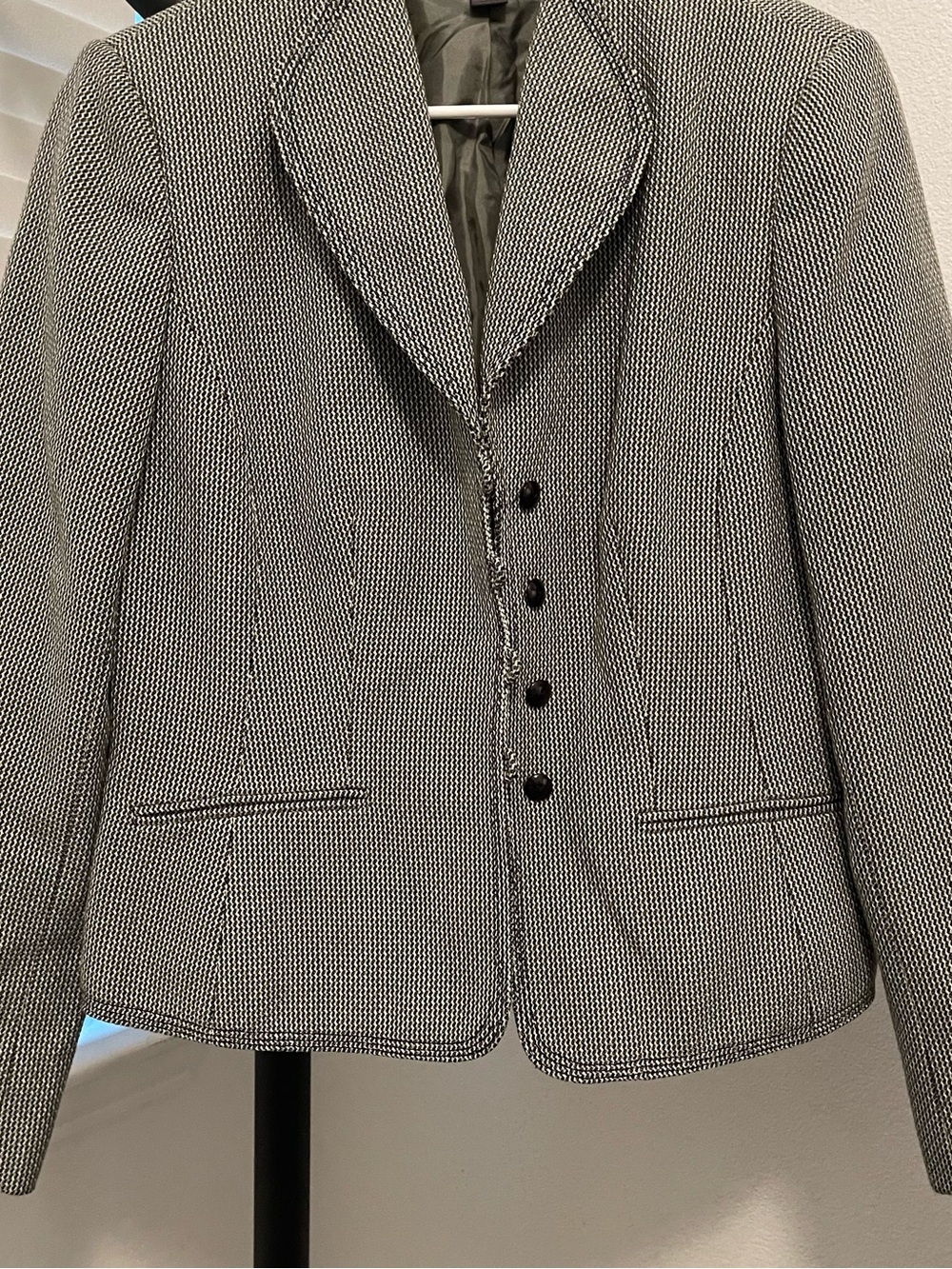 Liz Claiborne Grayish Green & White Textured Notch-Lapel Blazer